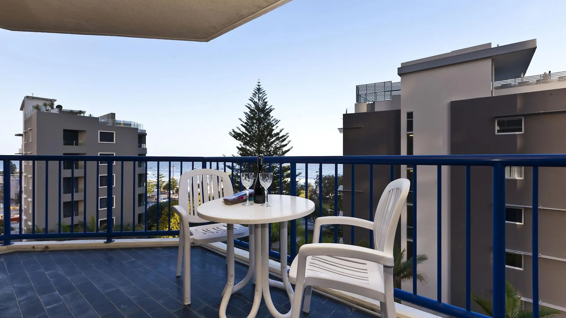 Aparthotel Surf Regency Gold Coast