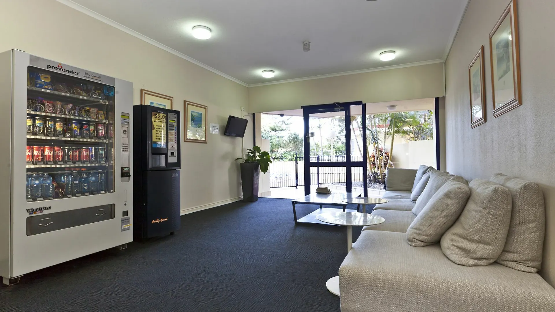Aparthotel Surf Regency Gold Coast 3*,  Australia